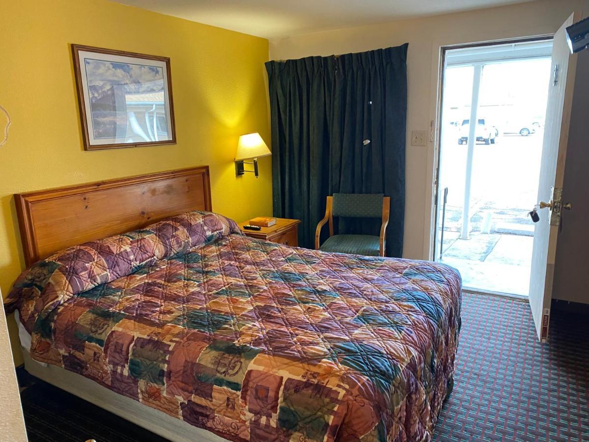 Motel Ranger